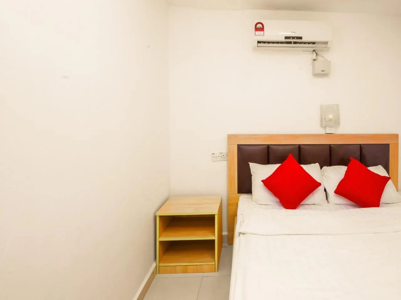 Hotel By The River Malacca Malesia