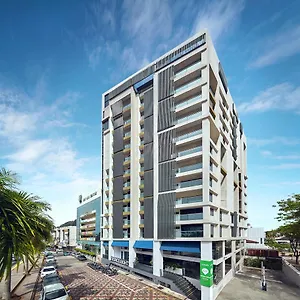 Hotel Tropics Eight George Town