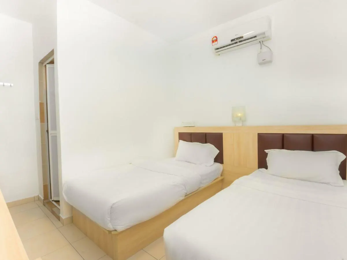 Hotel By The River Malacca Aparthotel