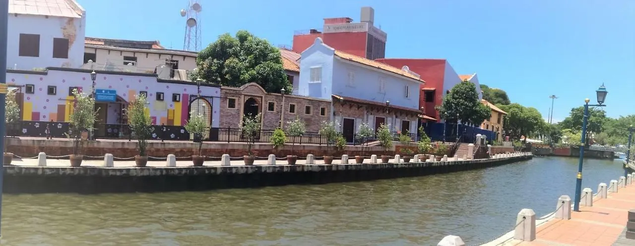 Hotel By The River Malacca Aparthotel